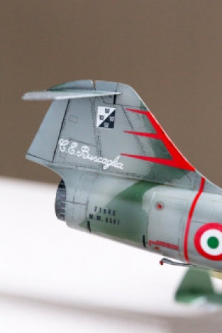 Italeri 1296  Lockheed  F-104G Starfighter     (Klu decals)