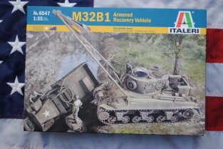 Italeri 6547 M32B1 Armored Recovery Vehicle