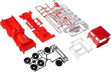 Revell 85-1945 Mack Fire Pumper 'Static snap-fit kits'