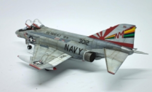 Hasegawa 01566 / E36 McDonnell Douglas F-4B/N Phantom II