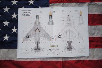 Academy 12305 McDonnell Douglas F-4J Phantom II 