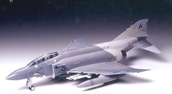 Tamiya 60733 McDonnell Douglas F-4S Navy Phantom