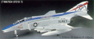 Hasegawa 07210 / Pt10 McDonnell F-4B/N PHANTOM II 'Midway Bicentennial'