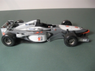 Revell 07215 McLaren Mercedes MP 4/12