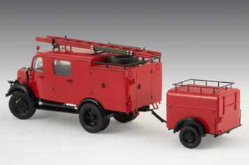 ICM 35527 Mercedes-Benz L 1500S LF 8 WWII German Light Fire Truck