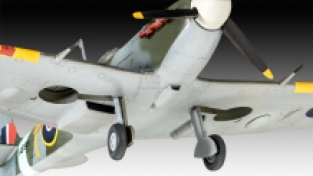 Revell 03710 Messerschmitt Bf109 G-10 & Supermarine Spitfire Mk.V 'Combat Set'