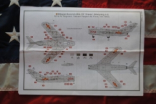 Airfix A50185 MiG-17F FRESCO & Douglas A-4B Skyhawk 'Dogfight Doubles' 