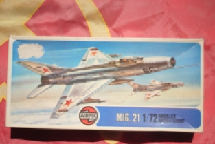 Airfix 02024-2 MiG-21