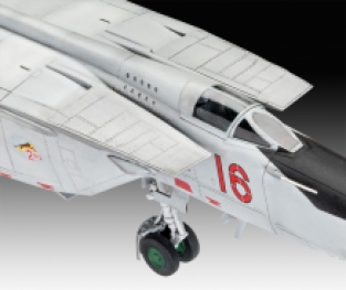 Revell 03878 MiG-25 RBT 