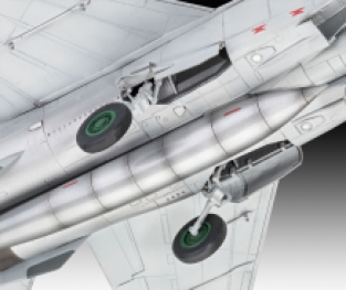 Revell 03878 MiG-25 RBT 