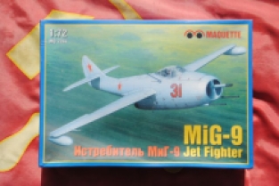Maquette MQ-7244 MiG-9 Jet fighter