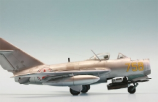 Trumpeter 02806 Mikoyan-Gurevich MiG-15 bis Fagot-B