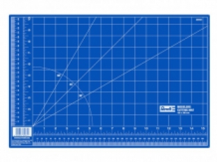 Revell 39057 MODELERS CUTTING MAT 450x300 mm