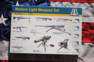 Italeri 6421 Modern Light Weapons Set
