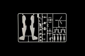 Italeri 1423 North American P-51A Mustang
