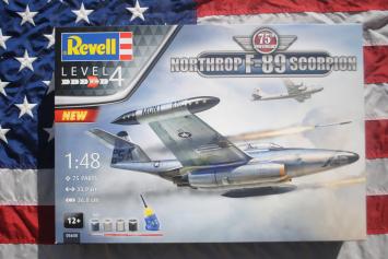 Revell 05650 Northrop F-89 Scorpion 50th Anniversary Gift Set