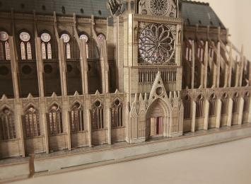 Revell 00190 Notre Dame de Paris