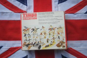Timpo Toys 703 One mounted and 3 Standing Indians 'Wild West Collection'
