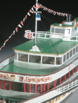 Revell 05232 Paddle Steamer GOETHE Rheindampfer