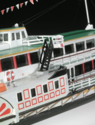 Revell 05232 Paddle Steamer GOETHE Rheindampfer