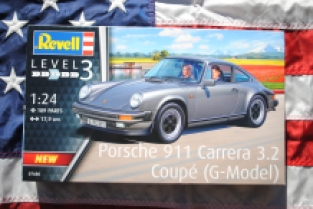 Revell 07688 Porsche 911 Carrera 3.2 Coupé (G-Model)