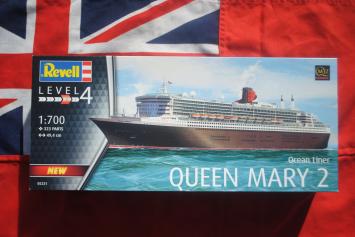 Revell 05231 Queen Mary 2 Ocean Liner