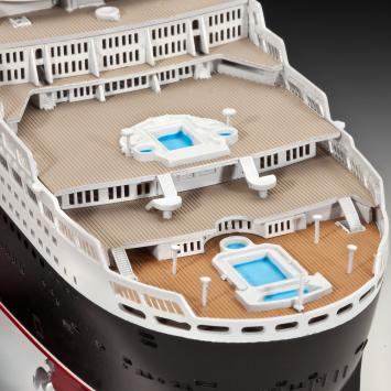 Revell 05231 Queen Mary 2 Ocean Liner