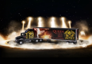 Revell 00230 QUEEN Tour Truck '3D Puzzle'