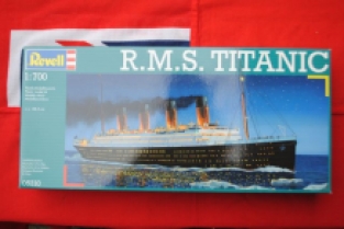 Revell 05210 R.M.S. TITANIC