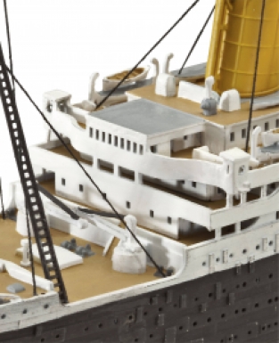 Revell 05210 R.M.S. TITANIC