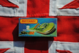 Matchbox 2 RESCUE HOVERCRAFT