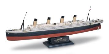 Revell 5215 RMS Titanic Famous Ocean Liner of The Epic Disaster