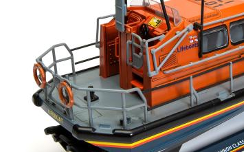 Airfix A55015 RNLI Shannon Class Lifeboat Starter Set