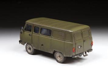 Zvezda 3644 Russian military van UAZ 3909