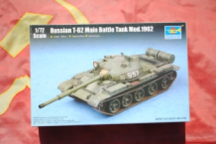 Trumpeter 07146 Russian T-62 Main Battle Tank Mod.1962