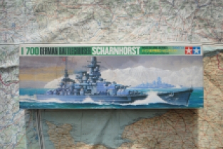 Tamiya 77518 Scharnhorst German Battlecruiser