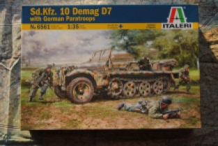 Italeri 6561 Sd.Kfz.10 Demag D7 with German Paratroops