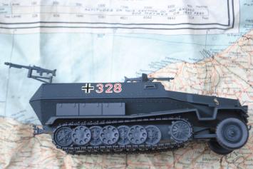 SCHUCO 324-6381 Sd.Kfz.251/1 Ausf. C '24th Panzer Division'