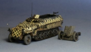 Dragon 7371  Sd.Kfz.251/1 Ausf.C + 3.7cm PAK kanon