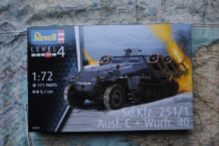 Revell 03324 Sd.Kfz.251/1 Ausf.C + Wurfr. 40