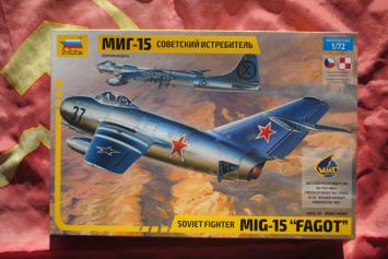 Zvezda 7317 Soviet Fighter MiG-15 