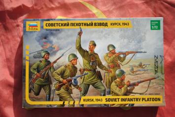 Zvezda 8077 Soviet Infantry Platoon Kursk 1943