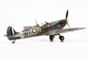 EDUARD 82153 Spitfire Mk.IIa