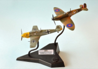 Airfix A50135 Supermarine Spitfire Mk.Ia & Messerschmitt Bf109E-4