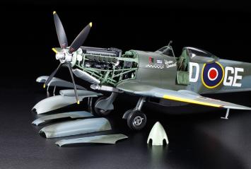 Tamiya 60321 Supermarine Spitfire Mk.XVIe