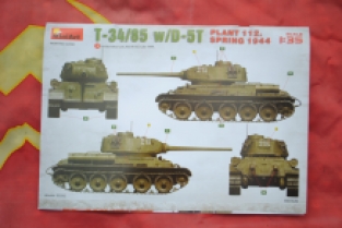 Mini Art 35293 T-34/85 with D-5T 'Plant 112 Spring 1944'