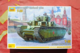 Zvezda 5061 T-35 Soviet Heavy Tank