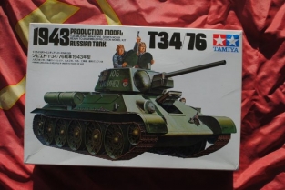 Tamiya 35059 T34/76 Production Model 1943 Russian Medium Tank