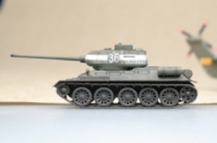 Easy Model 36270 T34/85 Soviet Tank