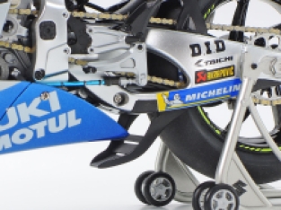 Tamiya 14139 Team Suzuki Ecstar GSX-RR '20